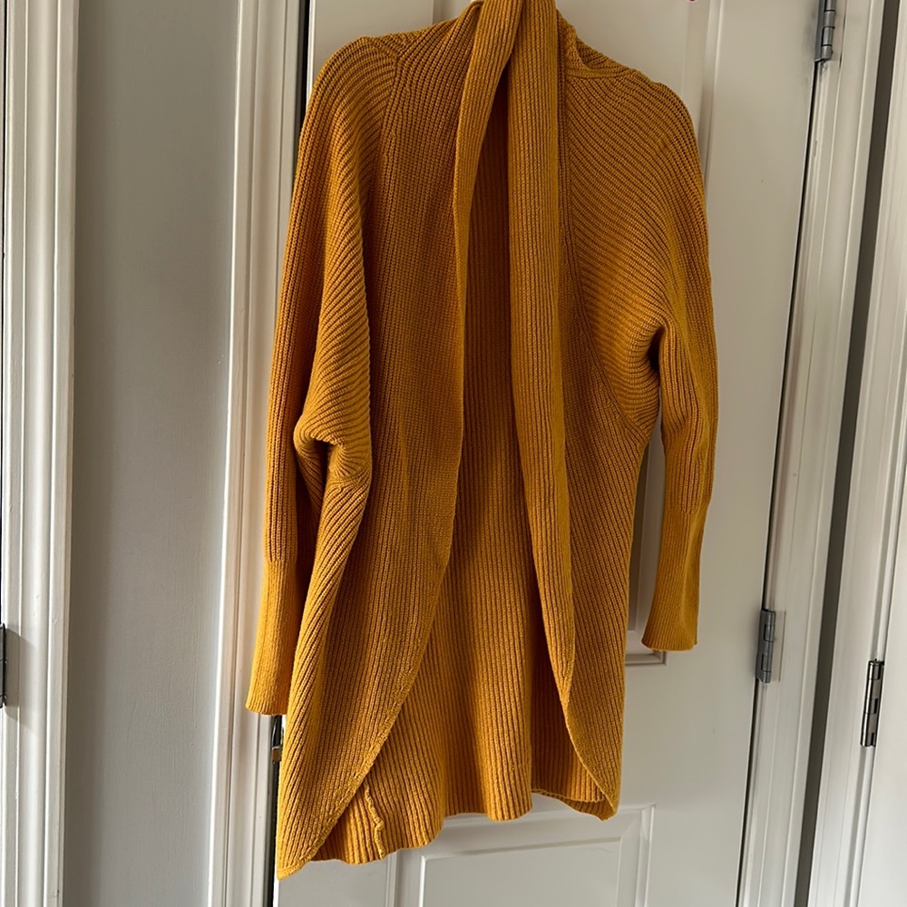 Nwt yellow cardigan, size M